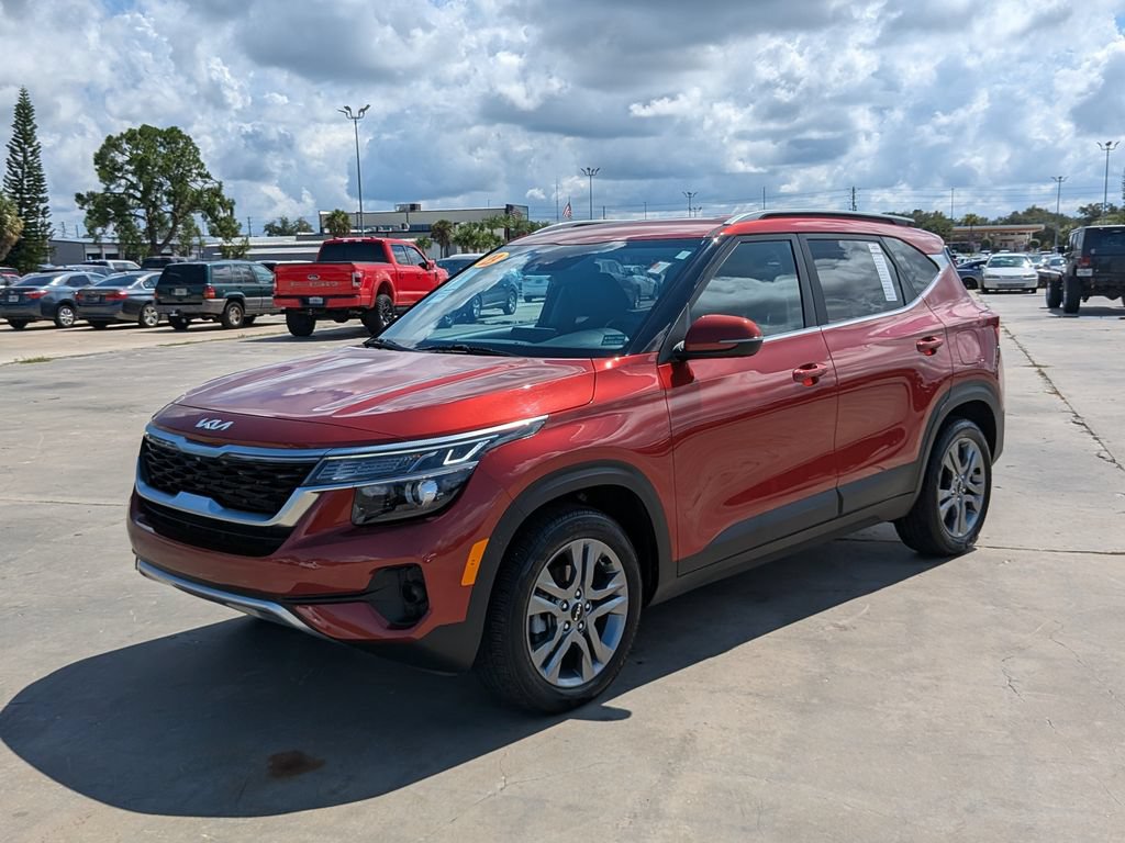 Certified 2023 Kia Seltos S FWD image 4