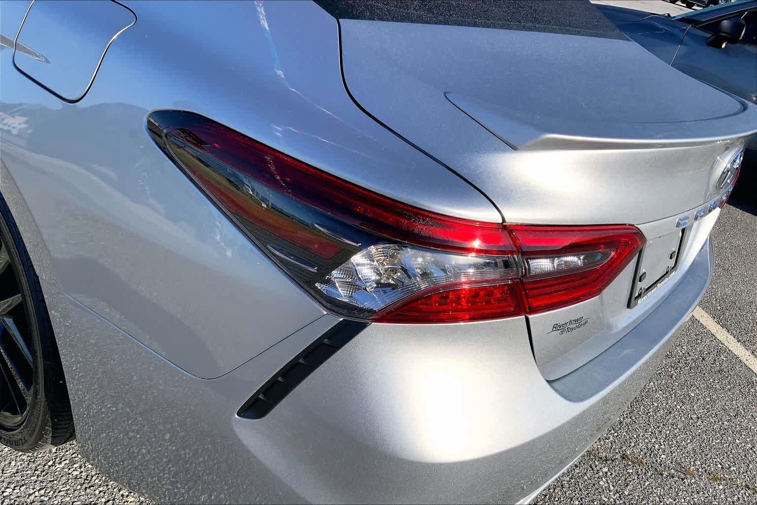 Used 2022 Toyota Camry XSE FWD image 27