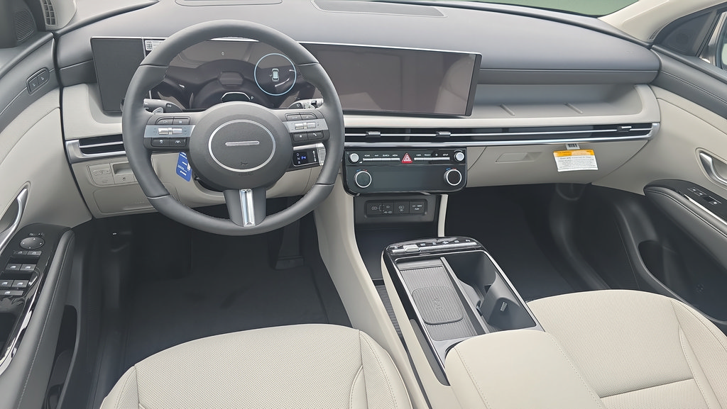 New 2026 Hyundai Tucson Limited AWD/4WD image 18
