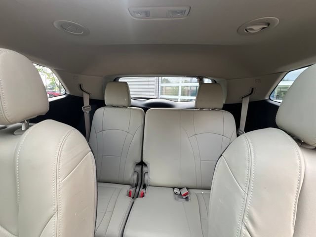 Used 2020 Buick Enclave Essence AWD/4WD image 19