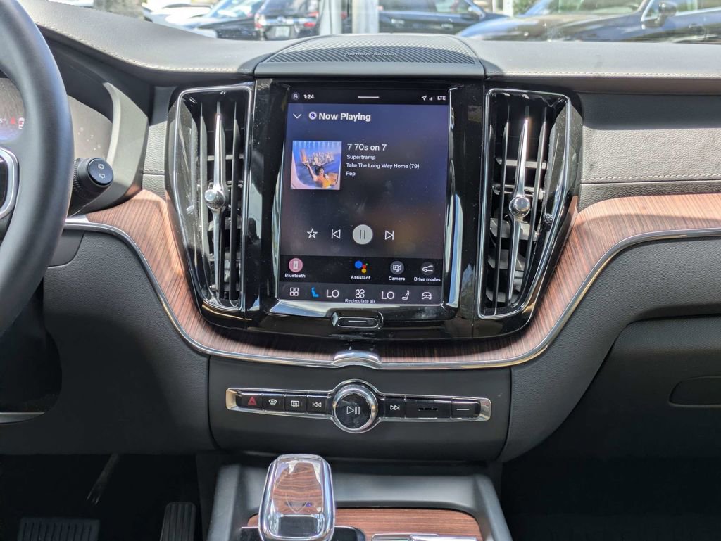 Used 2023 Volvo XC60 B5 Ultimate w/ Protection Package Premier AWD/4WD image 21