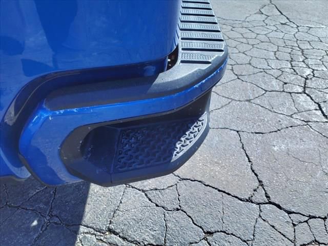 Used 2024 Chevrolet Silverado 1500 RST image 25