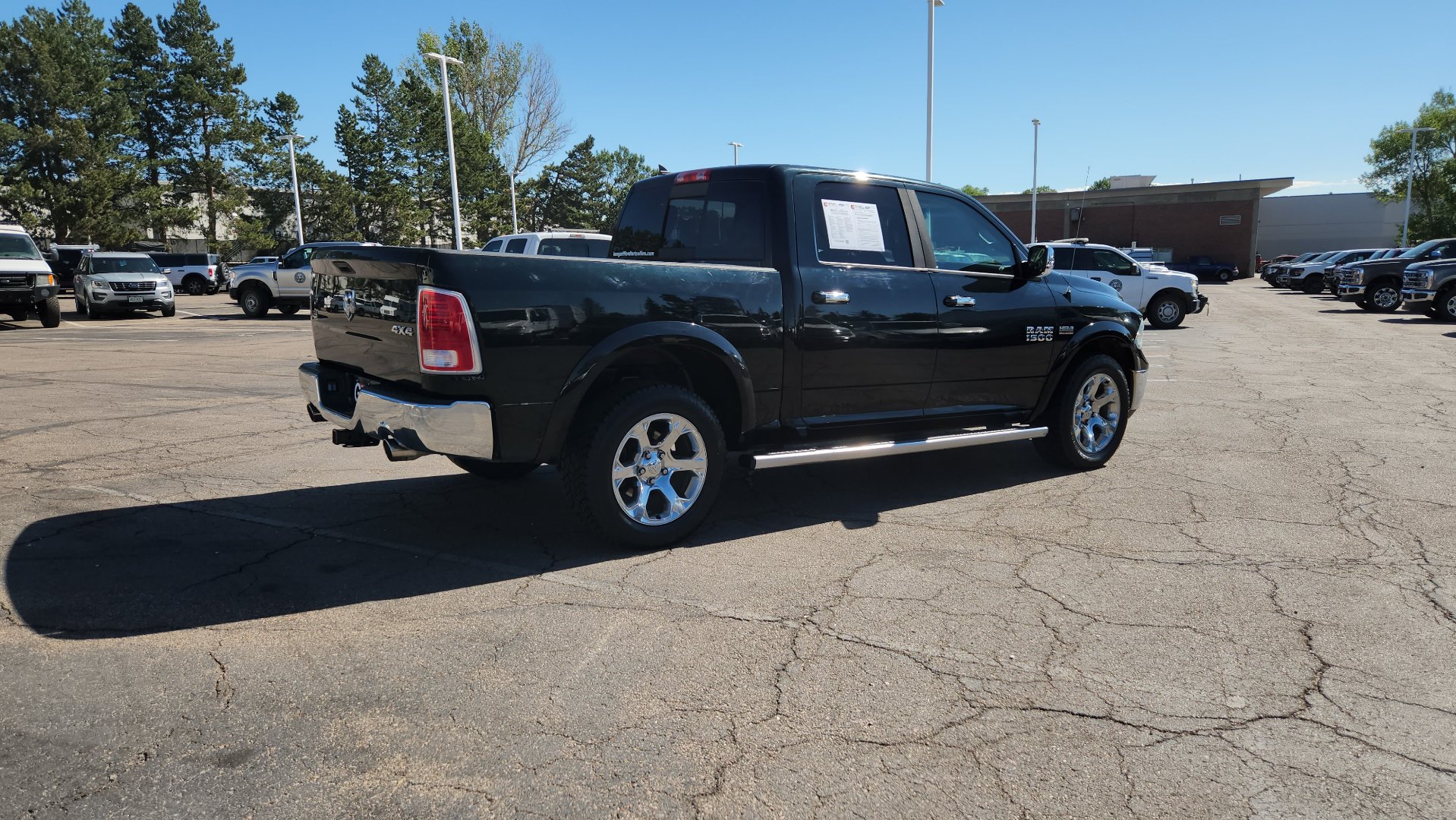 Used 2016 RAM 1500 Laramie AWD/4WD image 9