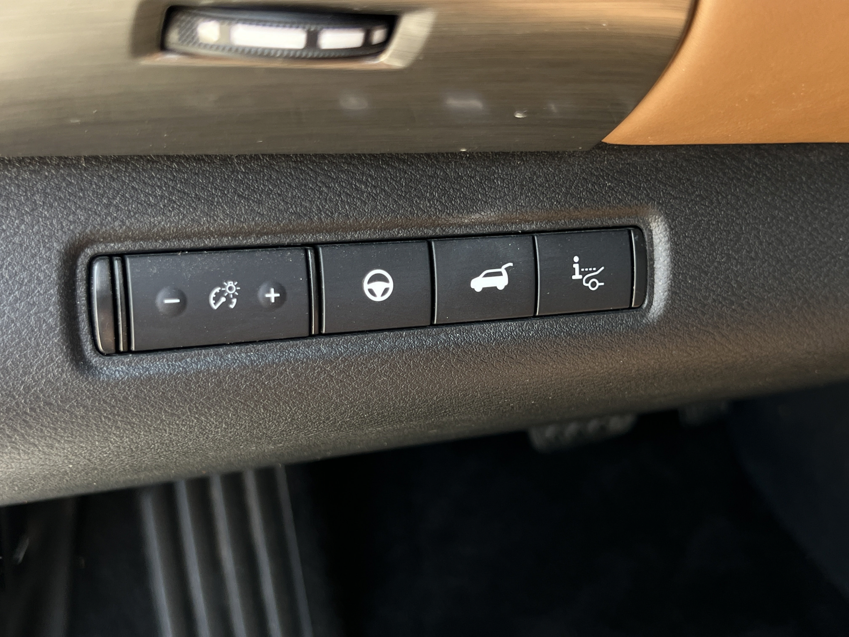 Used 2024 Nissan Pathfinder Platinum w/ Cargo Package FWD image 14