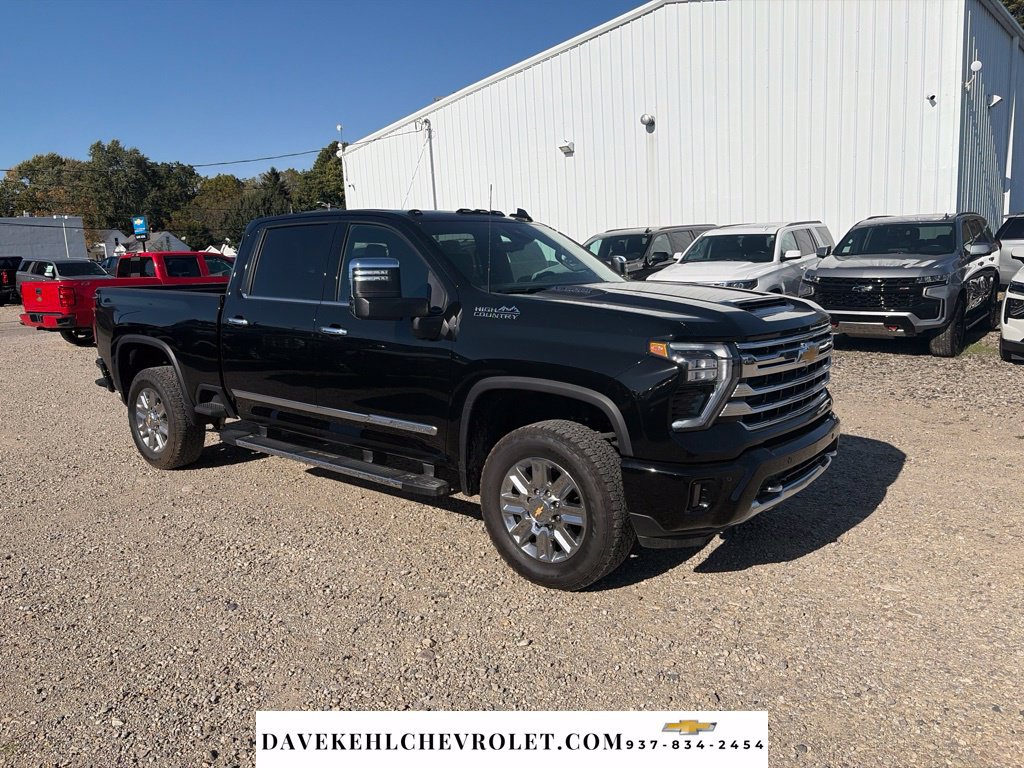 Used 2026 Chevrolet Silverado 2500 High Country w/ High Country Premium Package AWD/4WD image 7