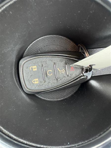 Used 2023 Chevrolet Equinox LT image 24