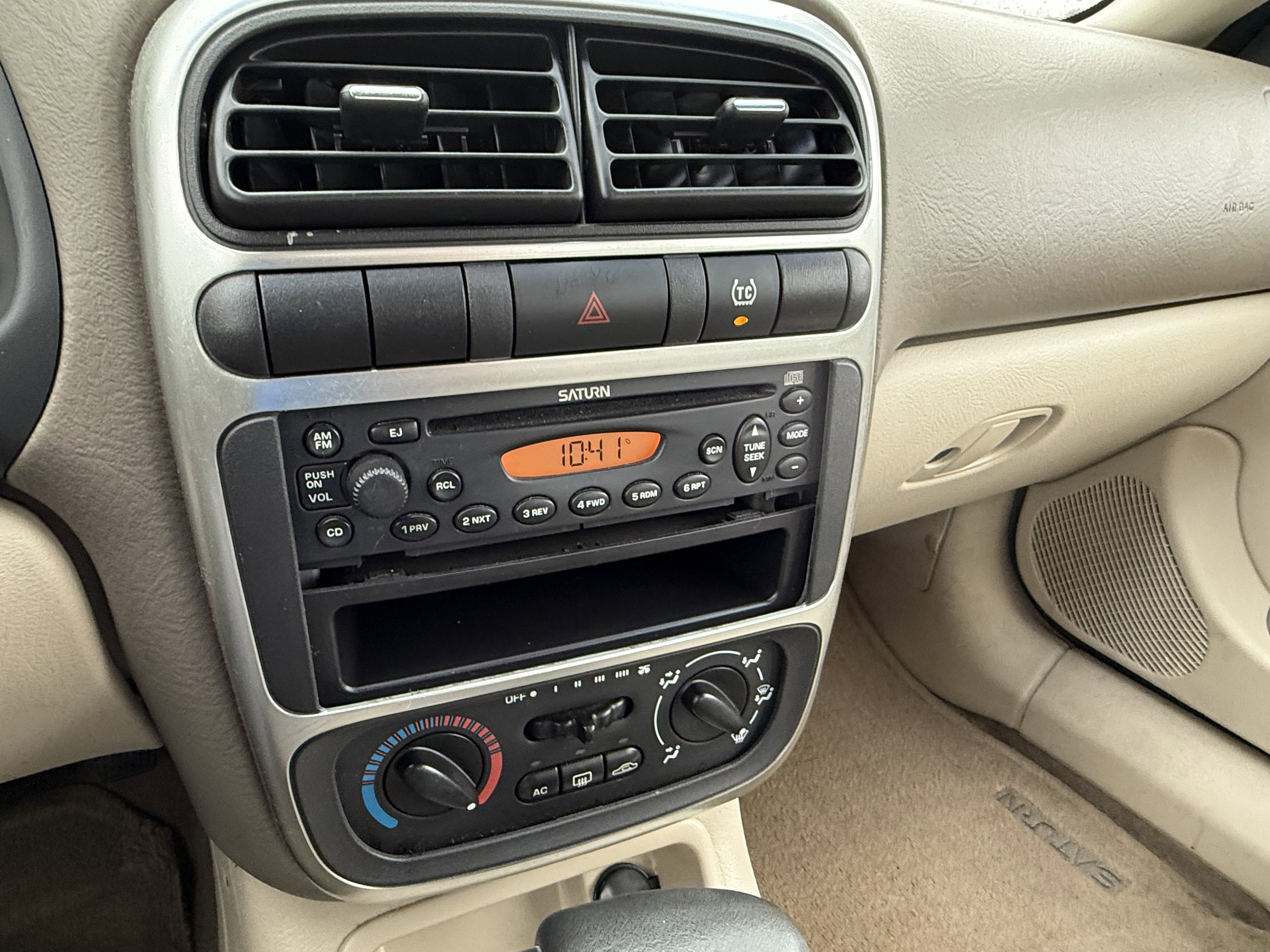 Used 2003 Saturn L-Series L200 w/ Convenience Pkg image 19