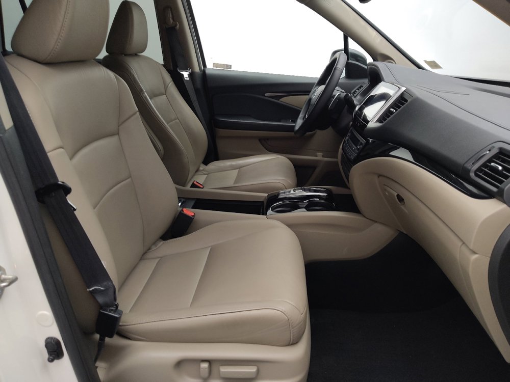 Used 2018 Honda Pilot Touring image 21