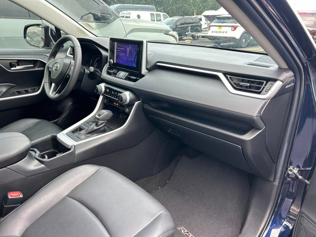 Used 2023 Toyota RAV4 XLE Premium AWD/4WD image 40