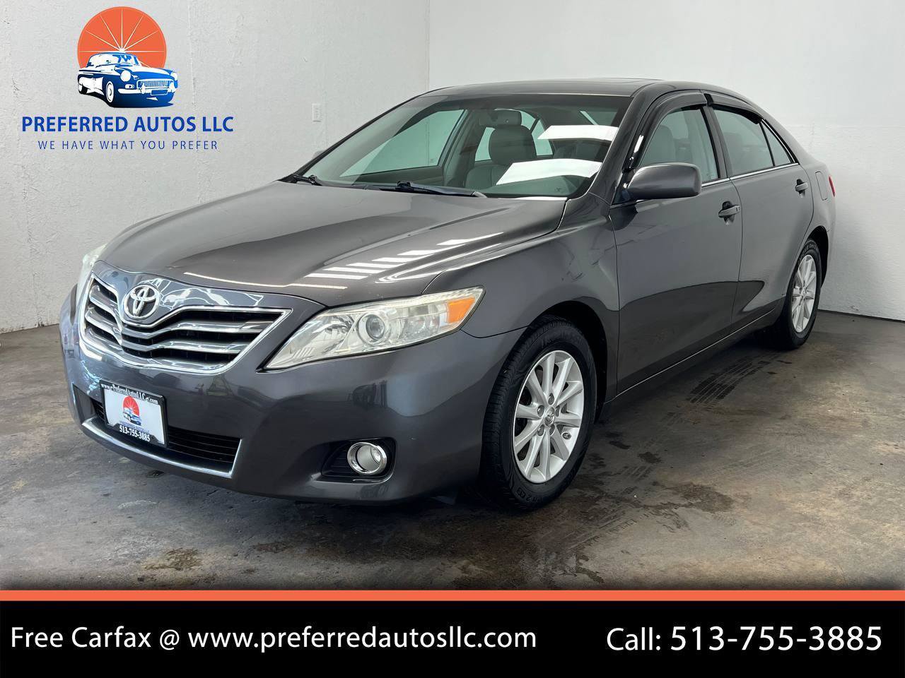 Used 2011 Toyota Camry XLE w/ XLE Extra-Value Pkg #2 FWD image 1