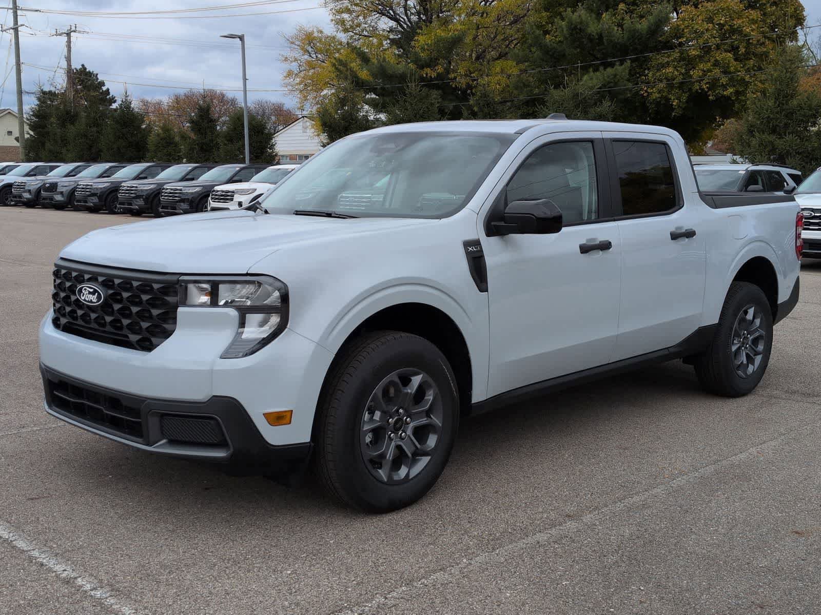New 2025 Ford Maverick XLT w/ XLT Luxury Package image 4