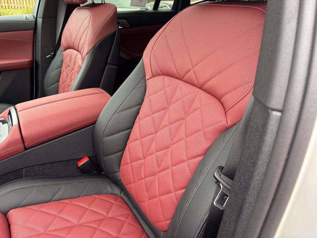 New 2026 BMW X6 xDrive40i image 16