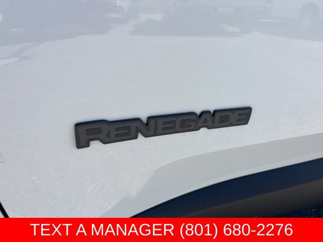 Used 2023 Jeep Renegade Latitude w/ Sun/Sound Group AWD/4WD image 10