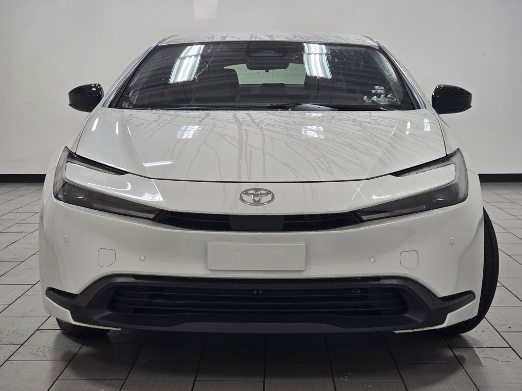 New 2026 Toyota Prius LE image 9