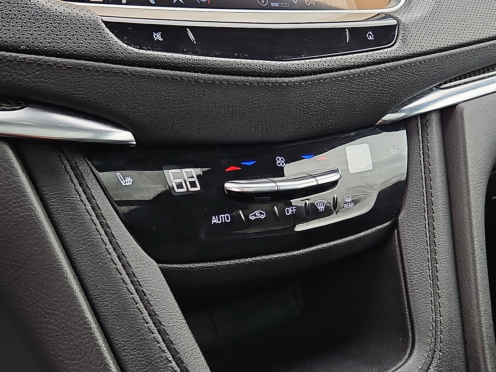 Certified 2022 Cadillac XT5 Sportv image 16