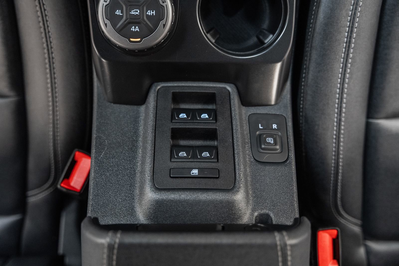 Certified 2025 Ford Bronco Badlands image 34