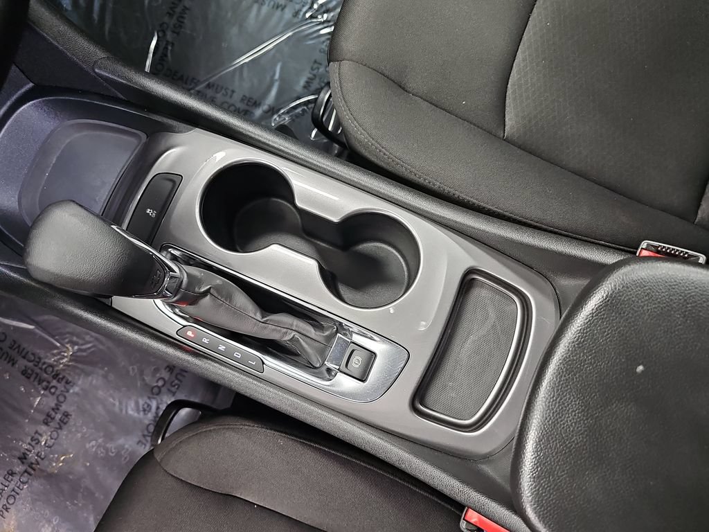 Used 2024 Chevrolet Malibu LS FWD image 23