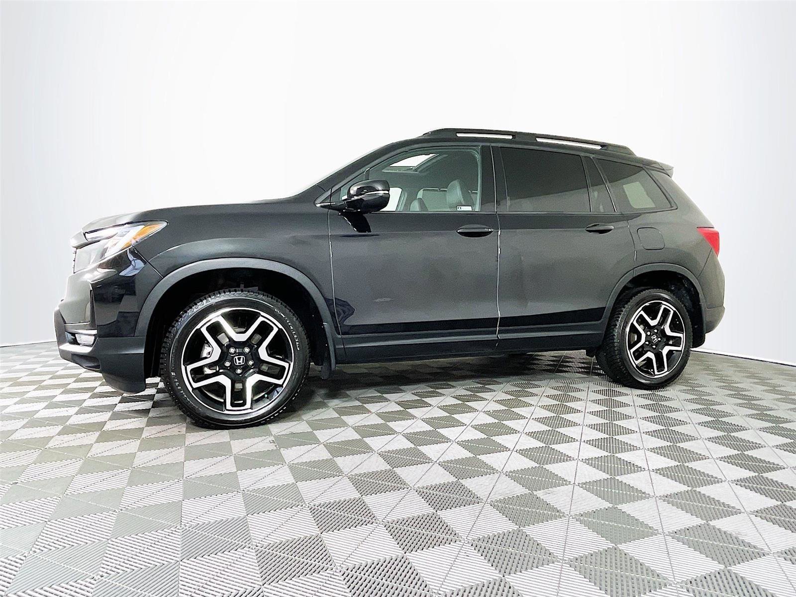 Used 2023 Honda Passport Elite image 4