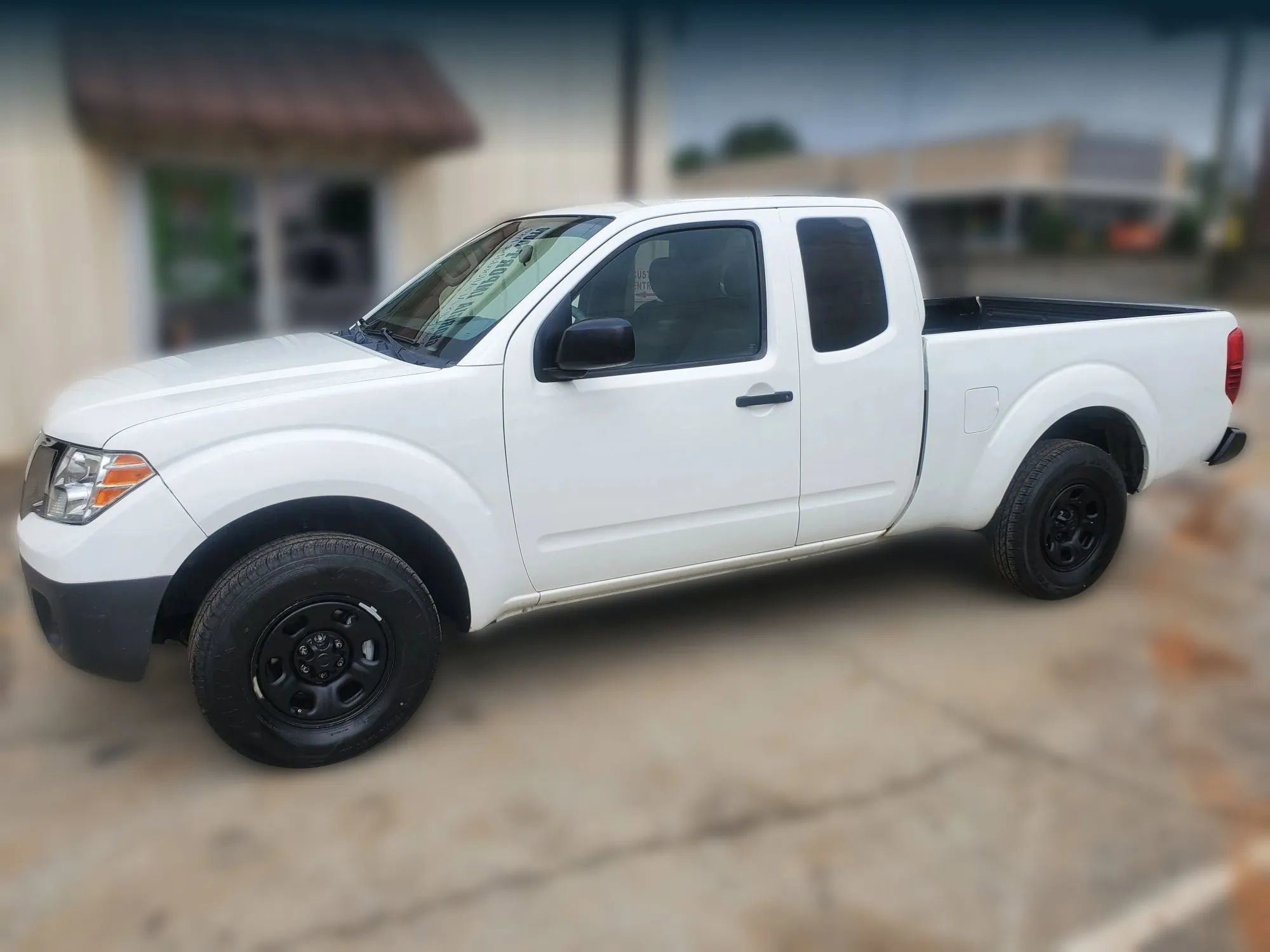 Used 2019 Nissan Frontier S RWD image 6