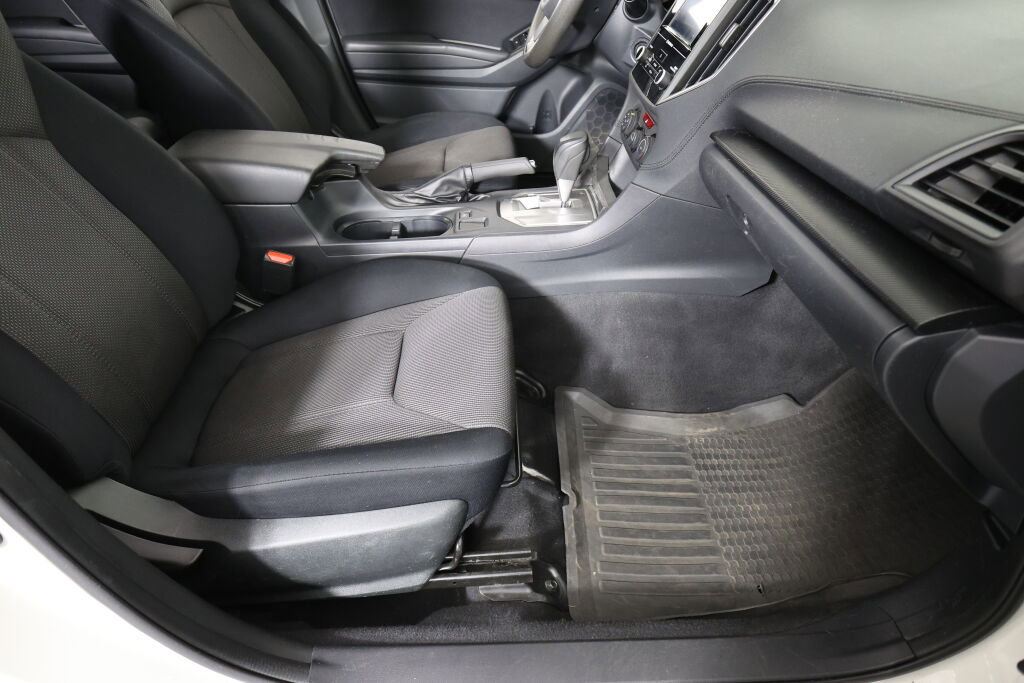 Used 2018 Subaru Crosstrek 2.0i AWD/4WD image 26