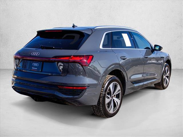 Used 2024 Audi Q8 e-tron Premium Plus w/ Premium Plus Package image 5