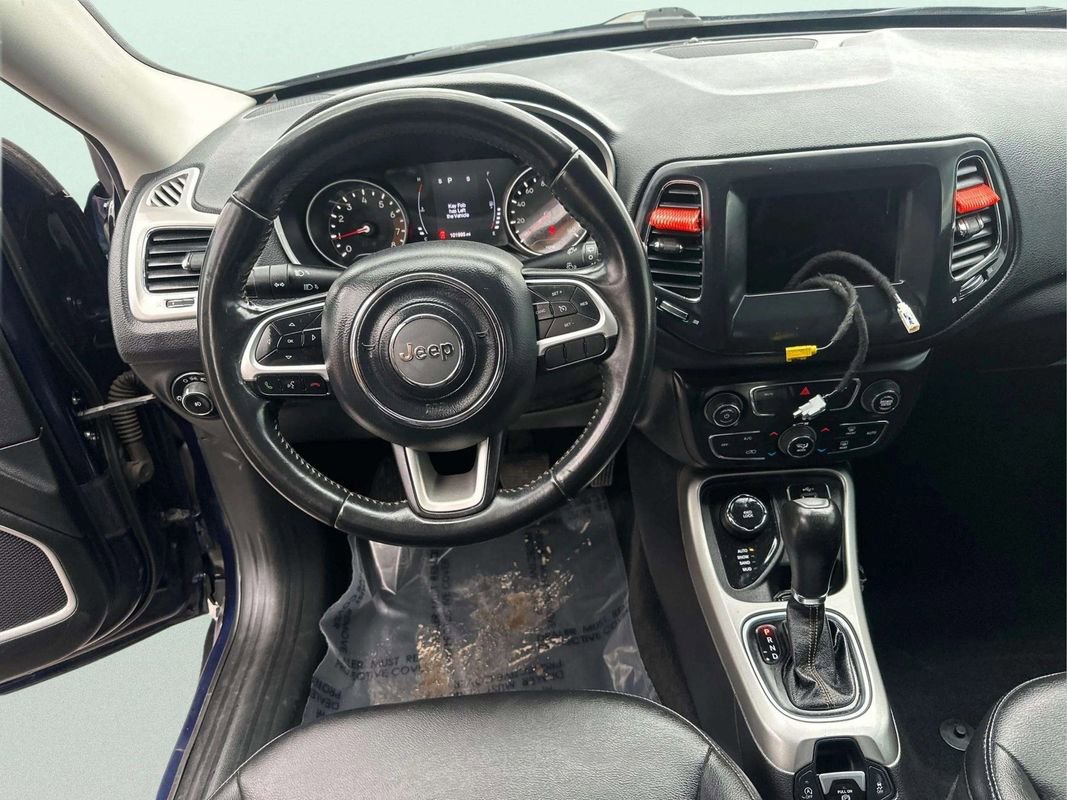 Used 2020 Jeep Compass Latitude AWD/4WD image 22