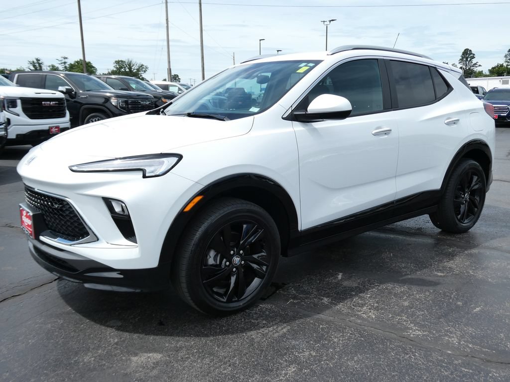Certified 2024 Buick Encore GX Sport Touring w/ Comfort Package AWD/4WD image 9