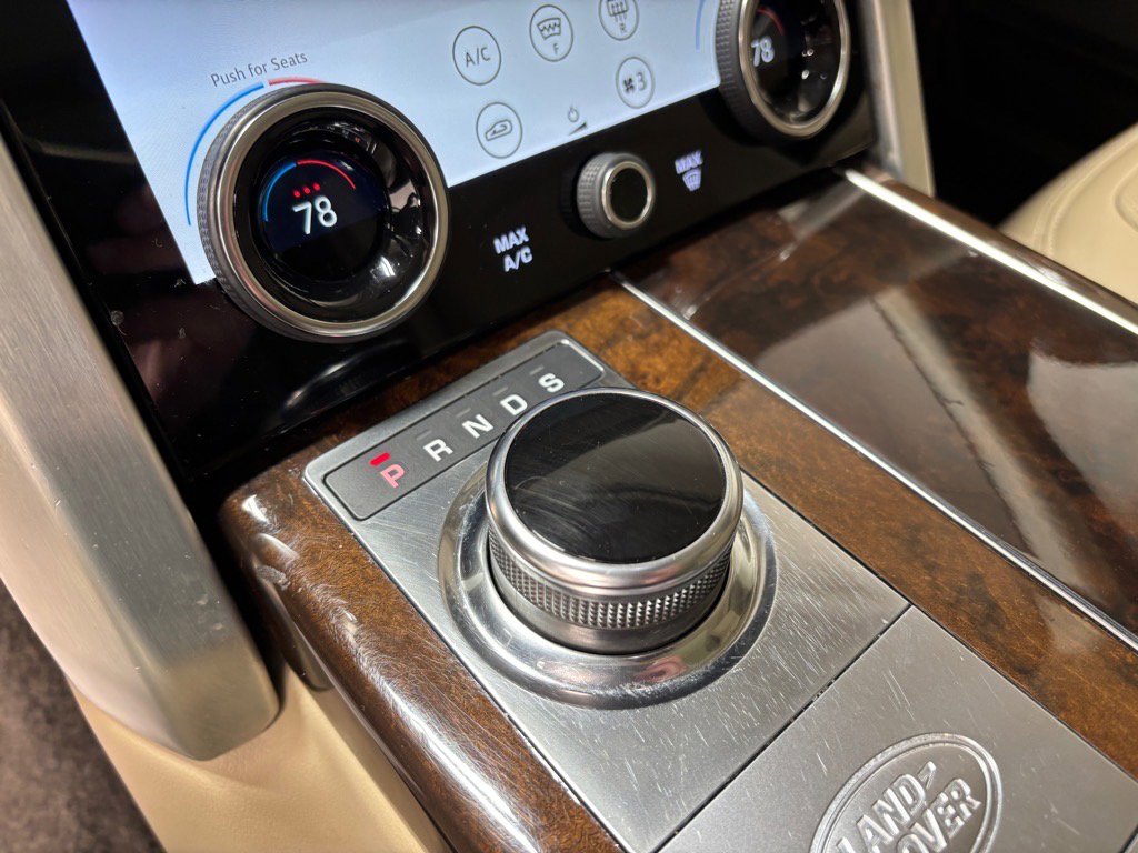 Used 2022 Land Rover Range Rover Westminster Edition image 16