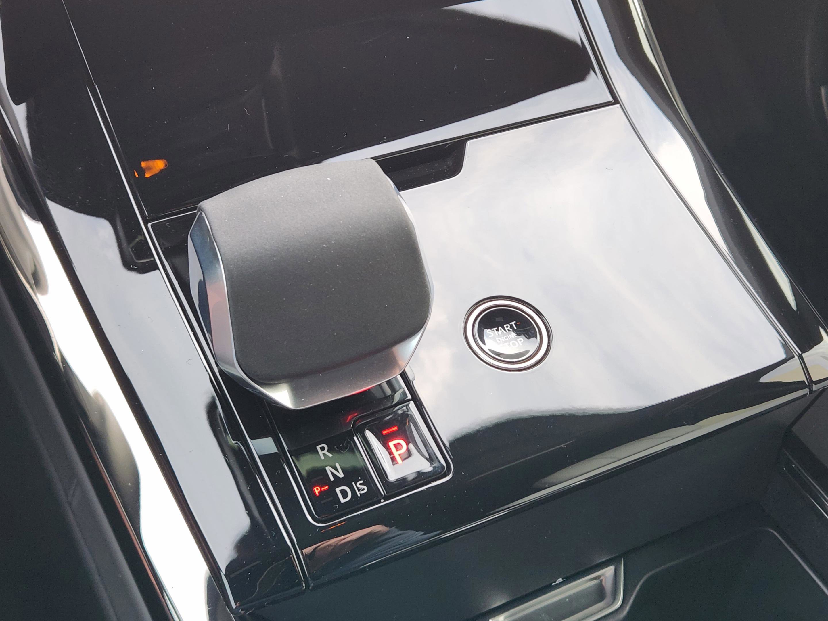 New 2026 Land Rover Range Rover Sport Autobiography AWD/4WD image 30