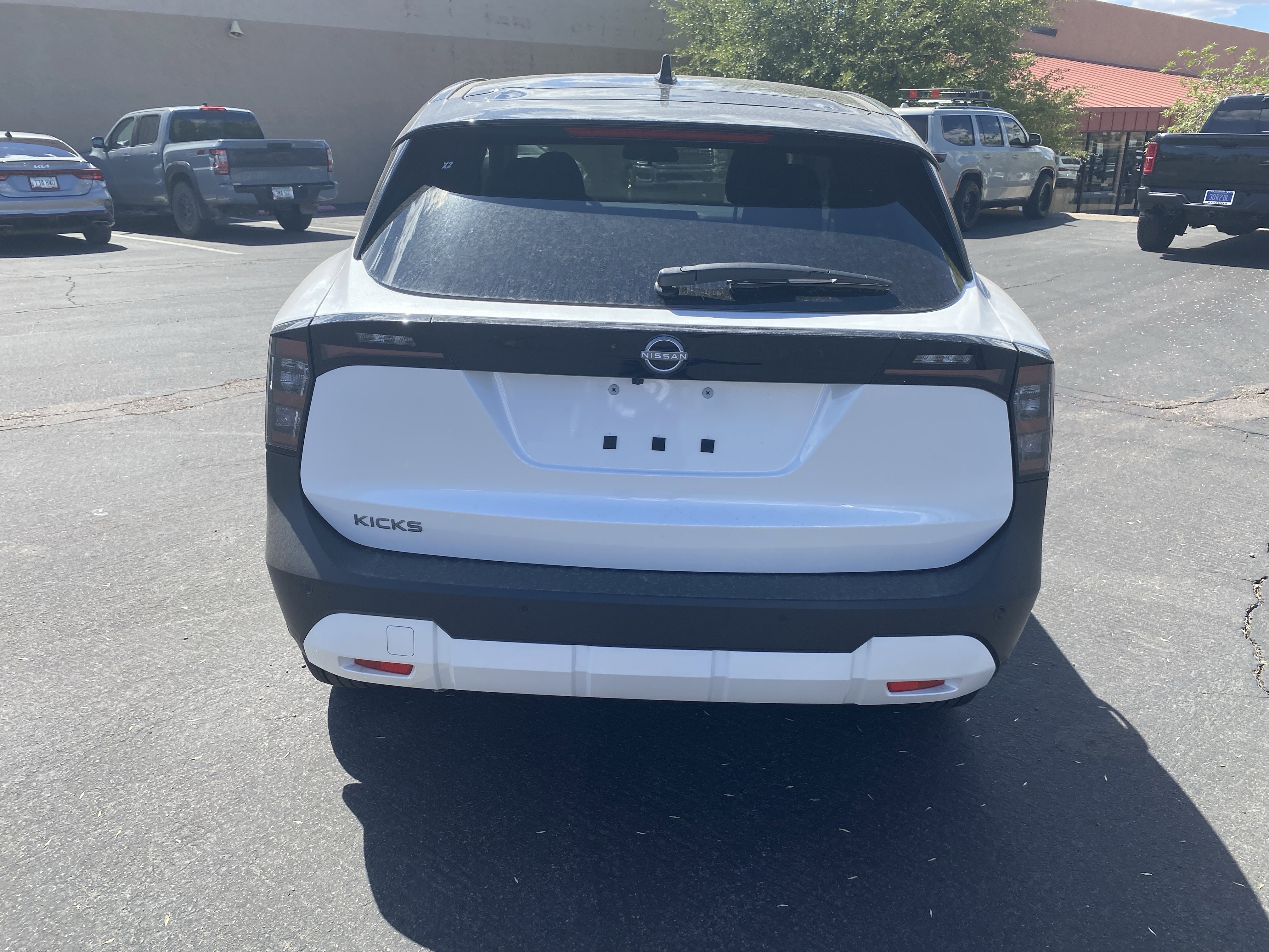 New 2025 Nissan Kicks SV w/ Illumination Package image 3