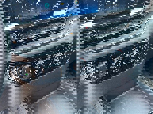 Used 2024 Chevrolet Silverado 2500 ZR2 w/ Technology Package image 22