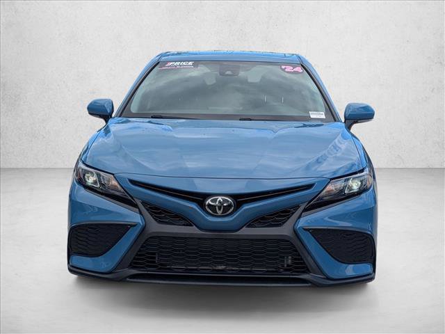 Used 2024 Toyota Camry SE w/ Convenience Package FWD image 2