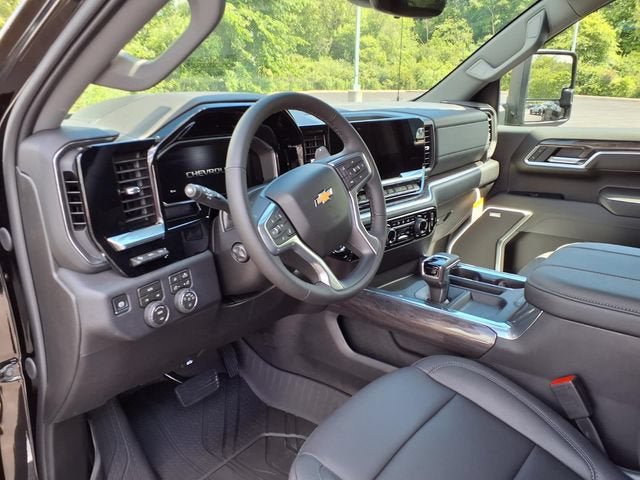 New 2026 Chevrolet Silverado 1500 LTZ w/ LTZ Premium Package AWD/4WD image 8