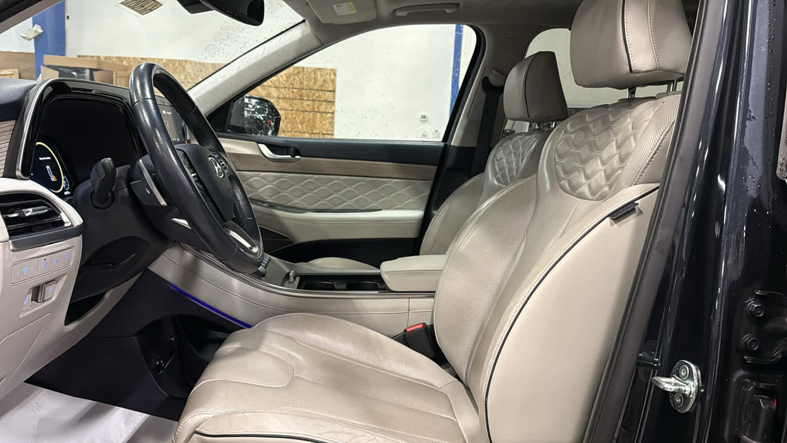 Used 2021 Hyundai Palisade Calligraphy image 12