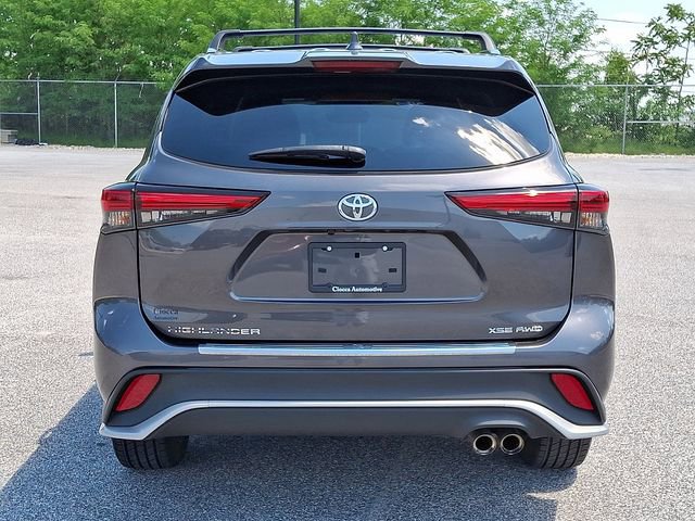 Used 2022 Toyota Highlander XSE AWD/4WD image 8