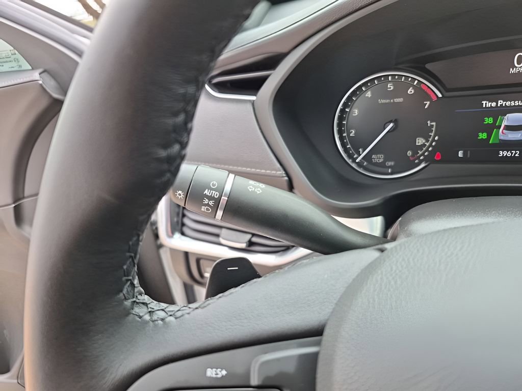 Certified 2021 Cadillac XT4 Premium Luxury w/ LPO, Radiant Package image 35