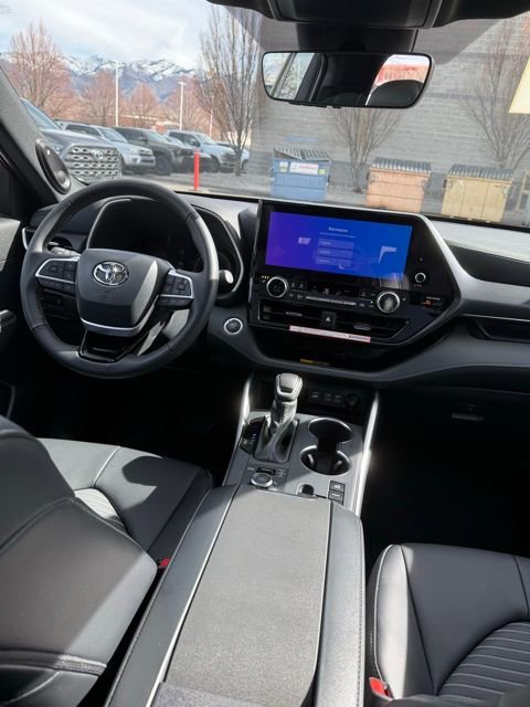 Certified 2026 Toyota Highlander XSE image 29