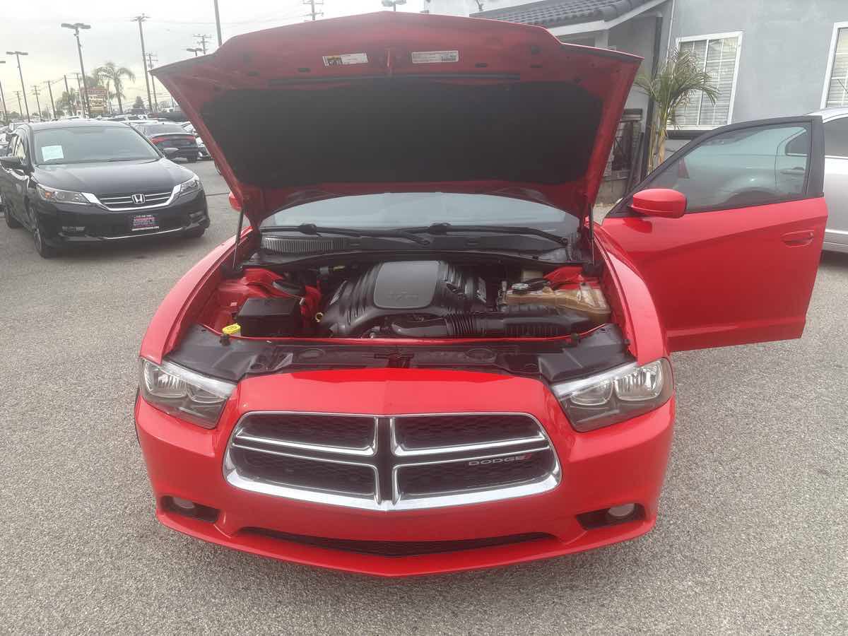 Used 2014 Dodge Charger R/T w/ Wheels & Tunes Group RWD image 30