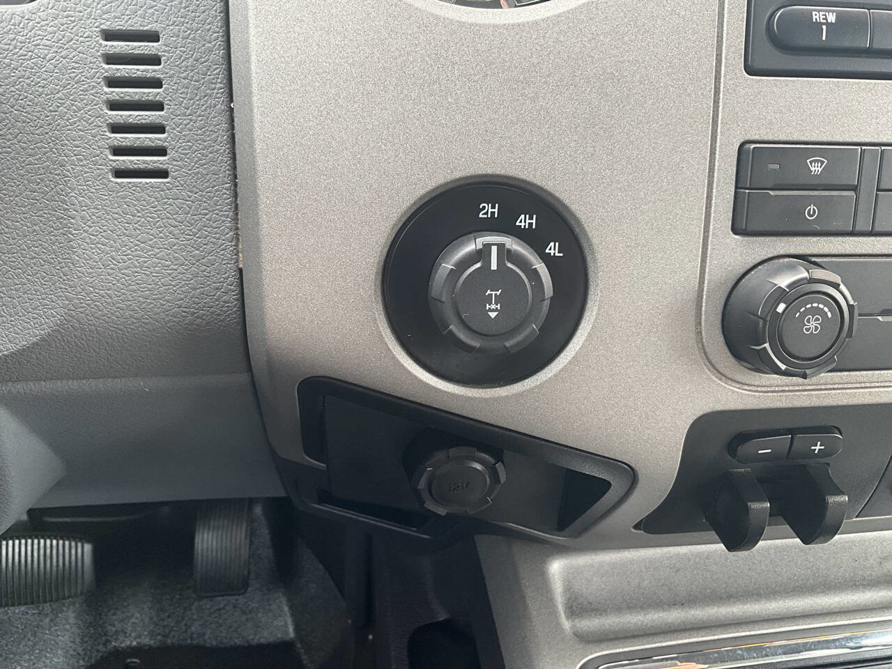 Used 2013 Ford F250 XLT w/ XLT Value Pkg image 37