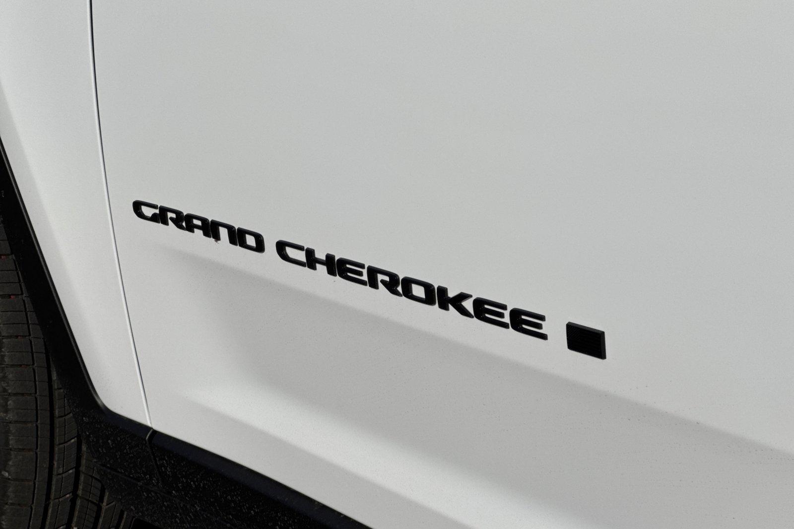 New 2026 Jeep Grand Cherokee Altitude AWD/4WD image 25