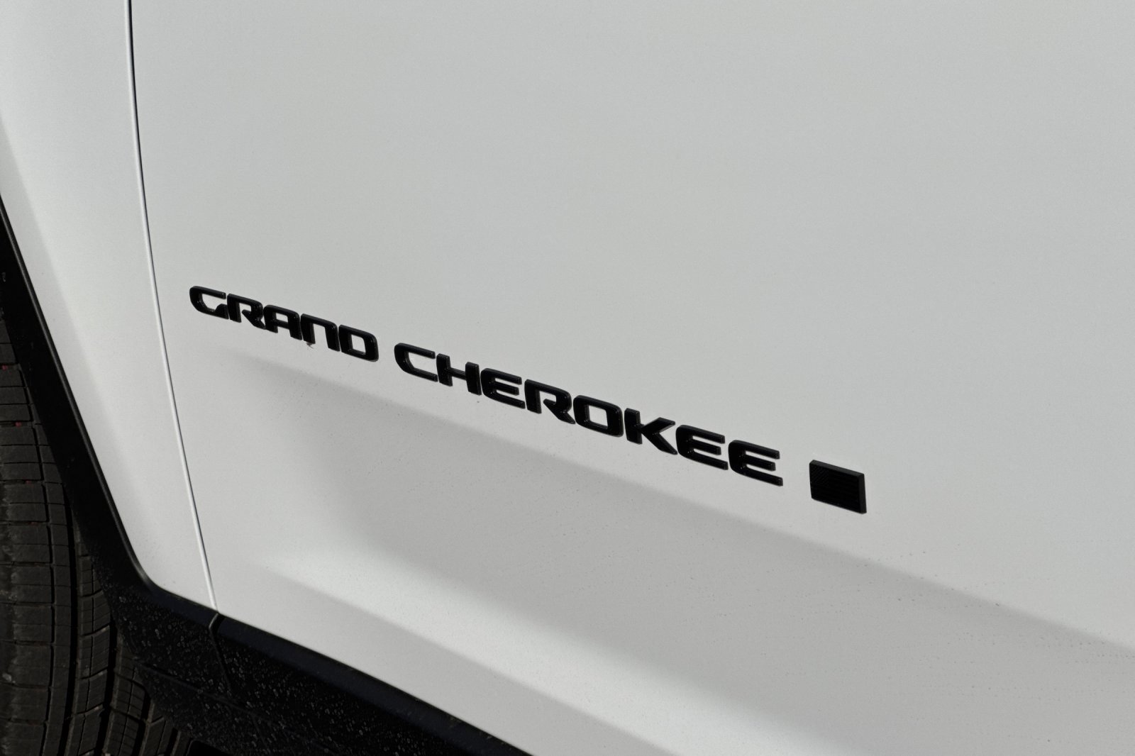 New 2026 Jeep Grand Cherokee Altitude AWD/4WD image 25