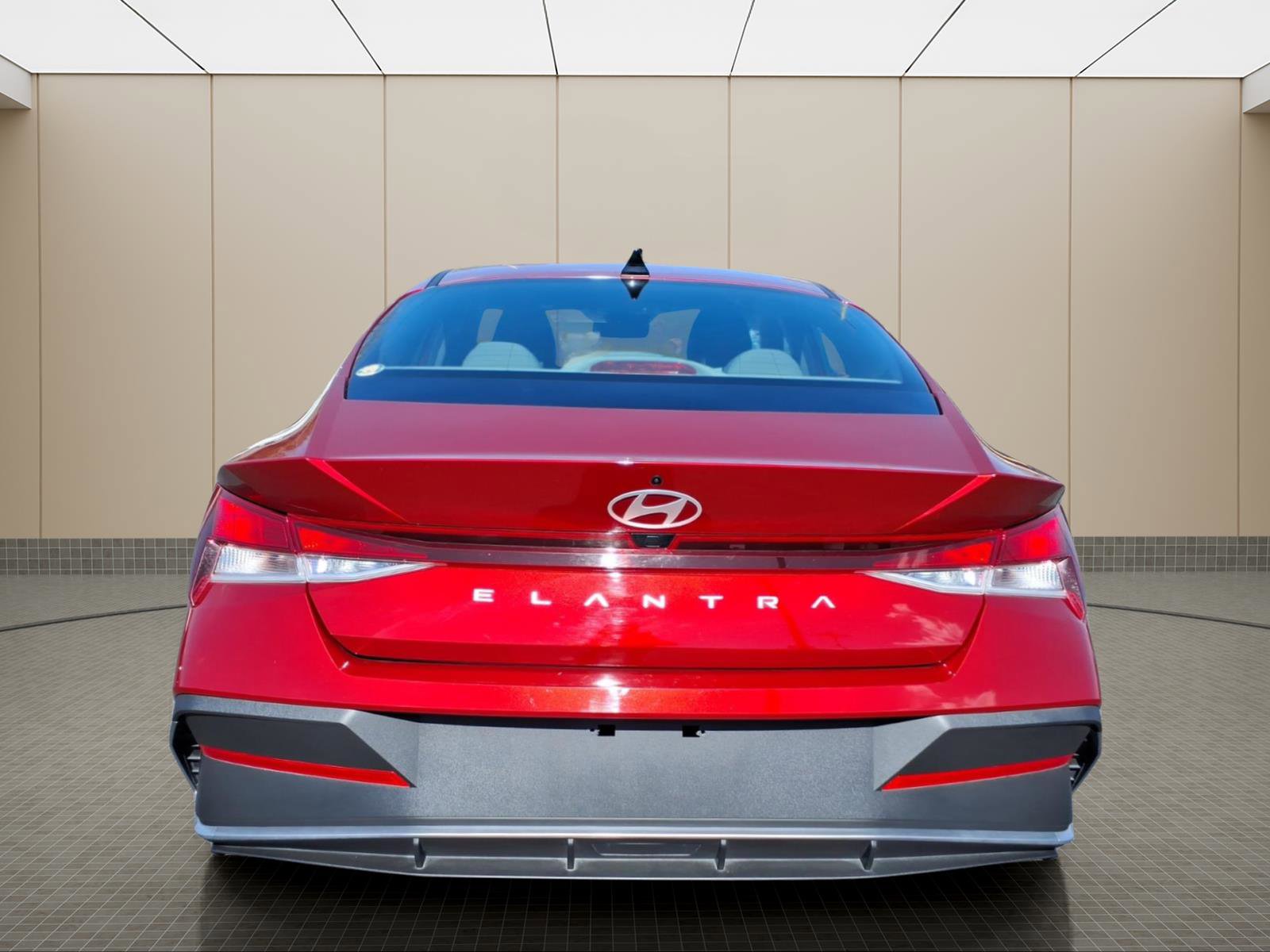 Used 2024 Hyundai Elantra SEL image 8