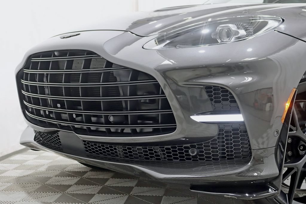 Used 2025 Aston Martin DBX 707 AWD/4WD image 12
