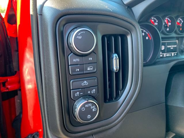 Used 2022 Chevrolet Silverado 1500 Custom image 18
