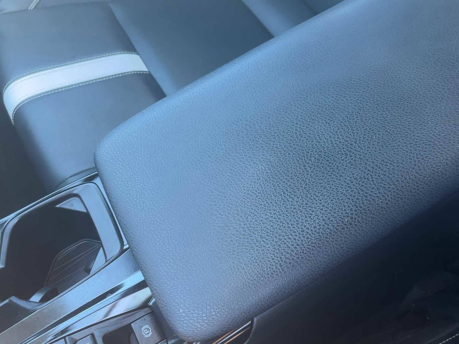 Used 2025 Toyota Camry SE FWD image 22