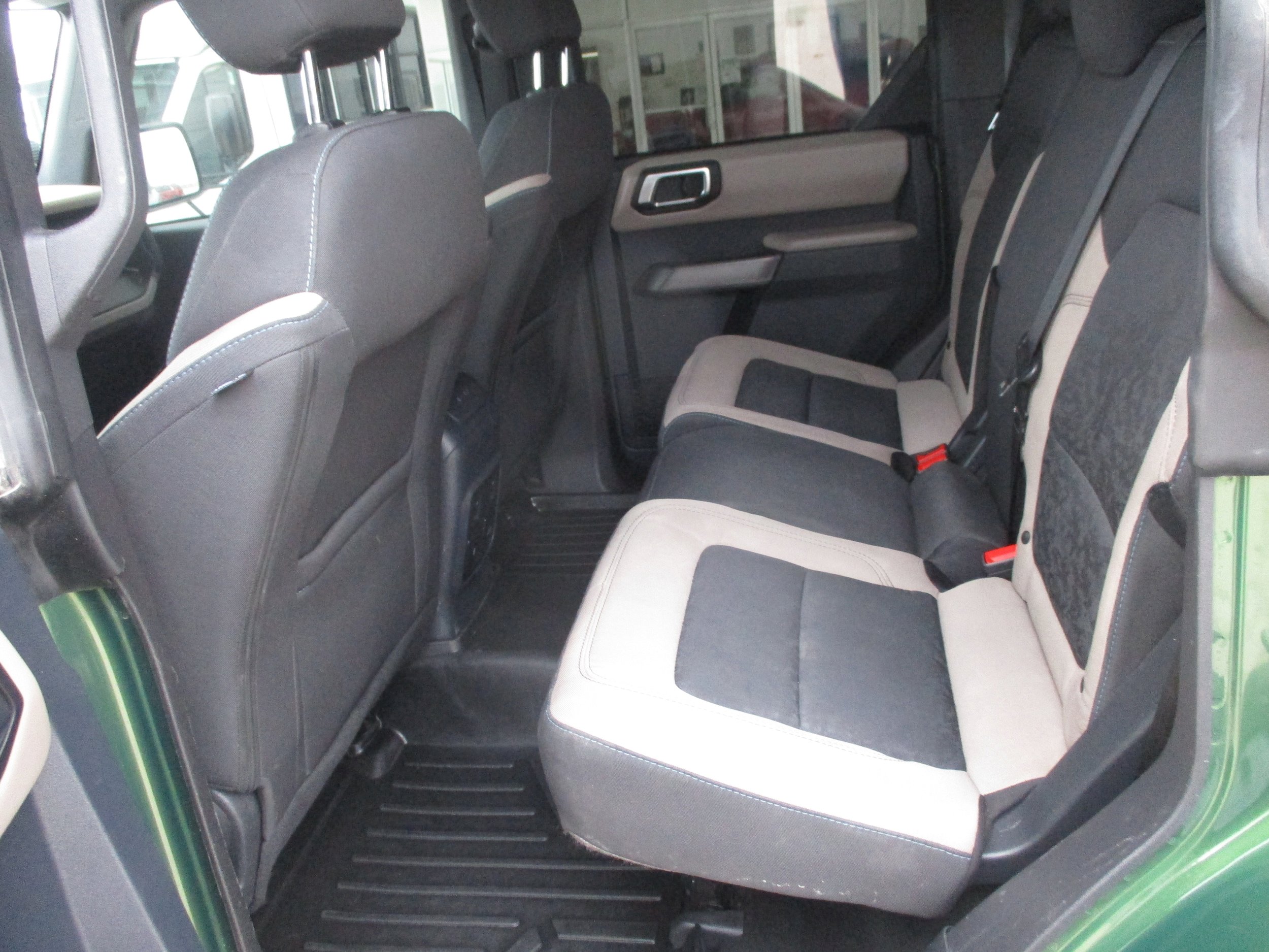 Used 2023 Ford Bronco Wildtrak image 5