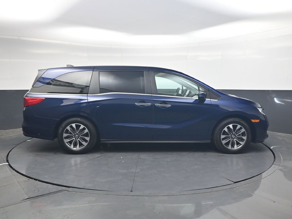 Certified 2024 Honda Odyssey EX-L image 3