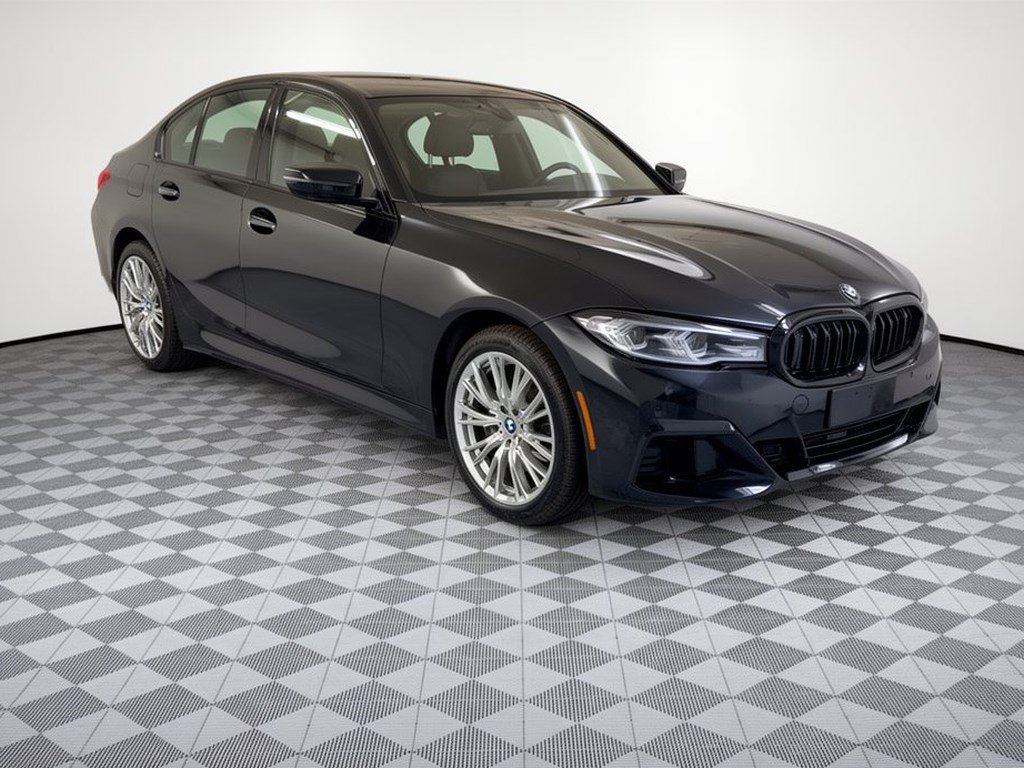 Certified 2023 BMW 330i Sedan w/ Convenience Package RWD image 7
