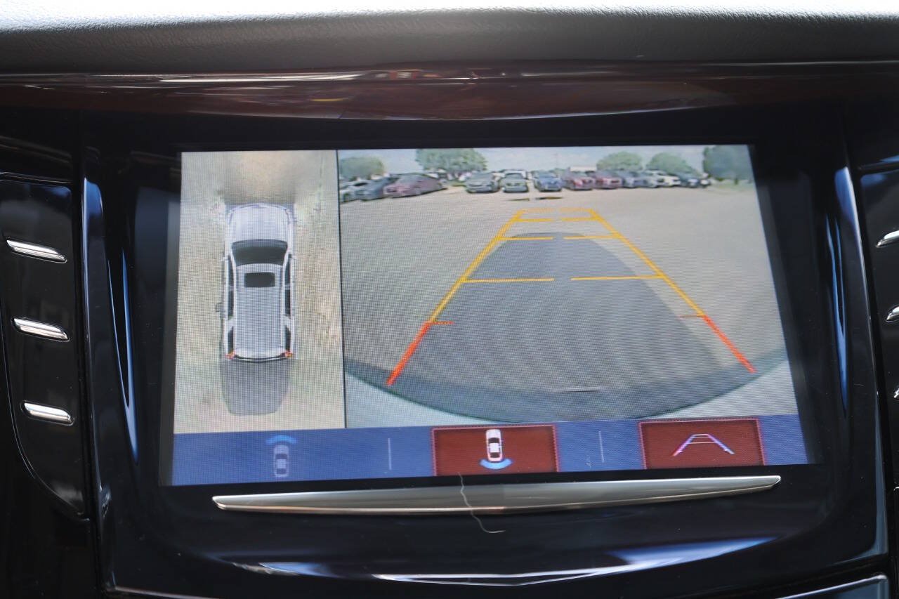 Used 2019 Cadillac Escalade ESV Luxury AWD/4WD image 23