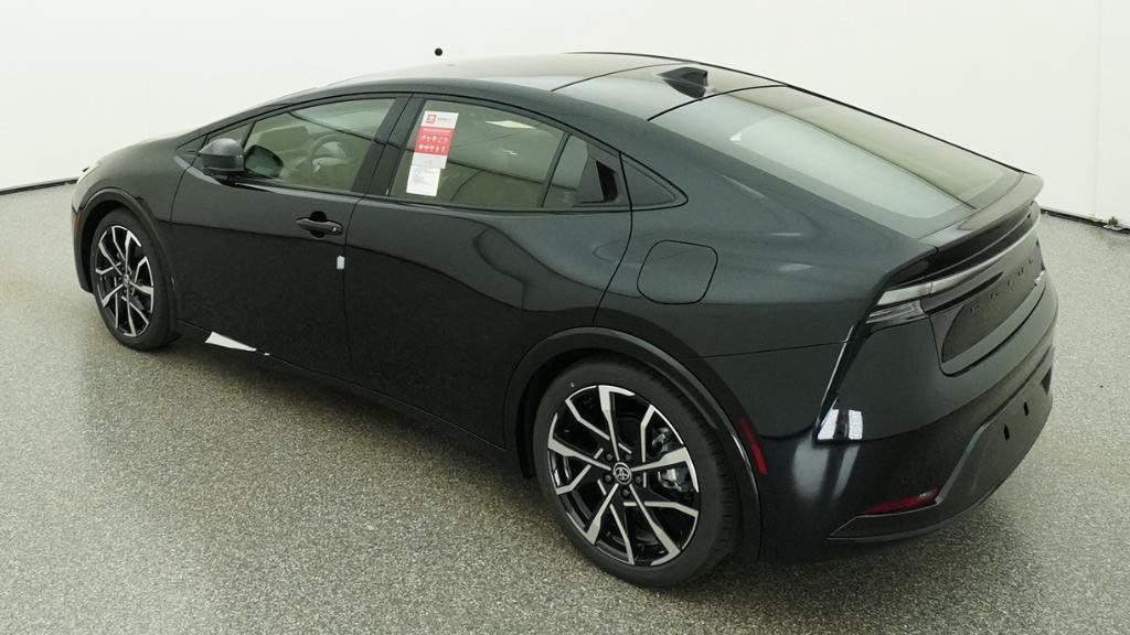 New 2026 Toyota Prius Plug-In Hybrid FWD image 43